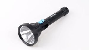 COD Pocketman Senter LED Waterproof USB Cree XPE 500 Lumens L 826 / Senter Led Super Terang Jarak Jauh Cas Tahan Lama 24 Jam Senter Berburu Malam Usb Charger