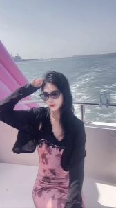 เดรสยาวสีชมพูสายเดี่ยว พิมพ์ลาย เซ็ต2ชิ้น คอแต่งลูกไม้ กระโปรงทรงเอ ผ้าหนา(ไม่มีซับใน) แถม!เสื้อคลุมแขนยาวสีดำ #9223