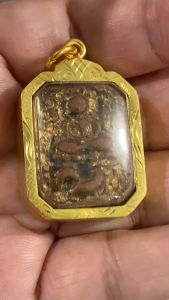 K530 พระหลวงพ่อปาน หลวงพ่อปาน หลวงพ่อปานขี่ไก่ พิมพ์ไก่หางพวง วัดบางนมโค อยุธยา เนื้อดินเผา ขนาด 2.0X2.5 ซม. เลี่ยม กรอบพระ ทองไมครอน พระพ่อปาน พระพ่อปานขี่ไก่ - Lazada