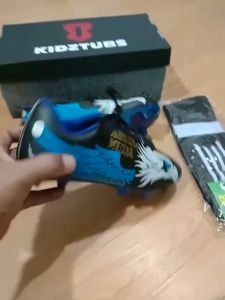 KIDZTUBS Sepatu Bola Anak Paket Komplit Sepatu Bola Tas Skin Deker Kaos Kaki Usia 6-10 Tahun Size 28 29 30 31 32 33 34 35 36 37 KDZ1334010325