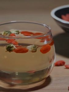 เกากี้ เม็ดใหญ่พรีเมี่ยม ขนาด枸杞วูล์ฟเบอร์รี่