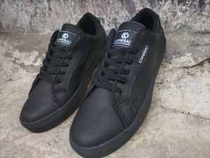 sepatuh hitam polos pria wanita sepatu kulit kerja