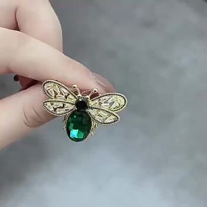 Decorative Bee Brooch For Women Crystal Enamel Rhinestone Animal Pin Tassel Boho Lapel Jewelry For Dinner Banquet