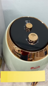 Nồi chiên không dầu 82 lit chính hãng P Homemặt gươngLòng nồi chống dính công suất cao