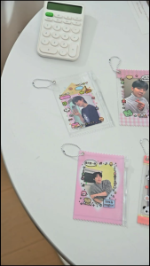 BF-C1302 Ziplock Pouch Photocard Transparan Holder Keychain Penyimpan Kartu / Gantungan Kunci Foto