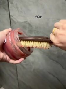 GUOQI | Hand-shaped Dual-use Dry and Wet Bath Brush