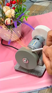 Sharpening machine small grinding machine desktop coarse and fine dual grinding wheel household infinitely small electric polishing and drilling machine used for drilling sharpening and DIY home projects