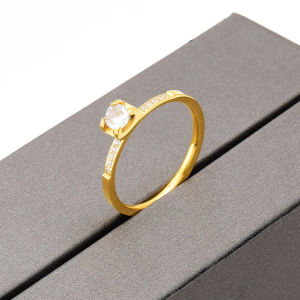 Yukis Fashion Crystal Wedding Band 316L Stainless Steel Rings For Women Engagement Gold Color Female Luxury Fine Resizable Ring Party Jewerly With Size