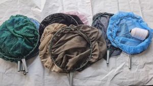 Vợt xúc cá khung sắt mắt lưới nhỏ 2ly3ly đường kính rộng 35cm giá rẻ