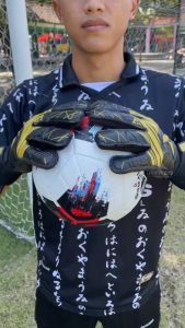 Pembersih Sarung Tangan Kiper: Gloves Wash Glove, Parfum, dan Sabun Pencuci