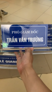 (CHUYỂN SỈ) Biển tên chức danh 12x24cm bảng chức danh mica 12x24 kệ chức danh mica để bàn bằng mica