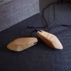 Dây Chuyền Hạt Nho Bằng Gỗ Táo Thủ Công Dây Chuyền Áo Len Dây Chuyền Hình Thoi Đồ Trang Trí Đeo Chéo Cho Nam Và Nữ