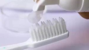 ALIVER Teeth Whitening Mousse Toothpaste: A Comprehensive Guide