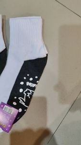 Easterถุงเท้านักเรียนขาวพื้นเทา-ลายการ์ตูน-กันลื่น