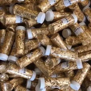 Lá vàng lá bạc trang trí bánh kem