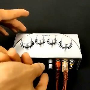 Mini Digital Karaoke Musical Echo Sound Mixer Audio Mixer Amplifier Audio Machine PC TV Amplifier