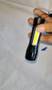 lampu senterLampu Senter Mini USB Charge XPE+COB Versi2