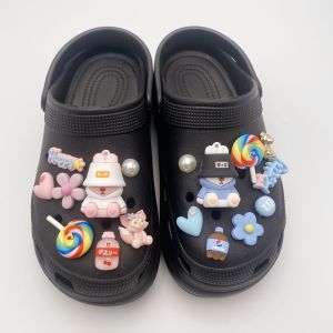 รองเท้า Crocs Jibbilz เครื่องประดับ DIY 3D หมีชาวประมงรองเท้าที่ถอดออกได้หัวเข็มขัดดอกไม้อุดตันตกแต่งสำหรับ Crocs