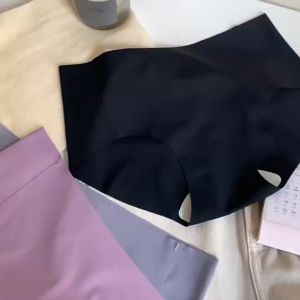 Quần lót nữ chất su cao cấp không đường may thoáng mát siêu mỏng mịn mềm mại DLN68 L059