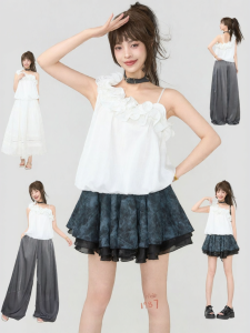 KEIKO | Off-Shoulder Three-dimensional Flowerbud Sleeveless Blouse