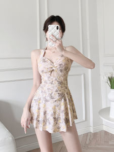JIFANPAUL | Slimming Modest Flirty Floral Halter Swimsuit