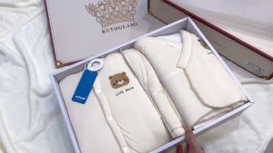 Set Quà Tặng Sơ Sinh Cao Cấp Mùa Đông 9 chi tiết – Món Quà Ý Nghĩa Cho Bé Yêu