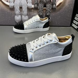 Chính Hãng Da Giày Nam Cổ Thấp 2023 Mùa Thu Giày Đinh Tán Phong Cách Mới Đế Đỏ Thời Trang Dây Buộc Kim Cương Nước Thoải Mái