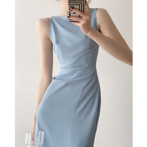 Elegant Strappy Waist-Cinching Dress