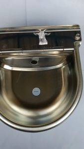 Alat Minum Ternak Sapi Otomatis Stainless Kambing Domba Pelampung