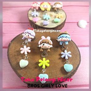 SATU BROS CLAY KARAKTER GIRLY LOVE- BROS KECIL LUCU- BROS HIJAB - BROSS ANAK - BROS MINI HANDMADE