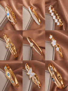 New Arrival Vacuum Plating Titanium Steel Bracelet Female Niche Style Affordable Luxury Fashion Clover Bracelet Full Diamond Fancy Bracelet