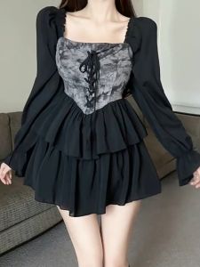 Floral Lace-Trimmed Black Midi Dress with Puff Sleeves and Square Neck for Plus Size Women