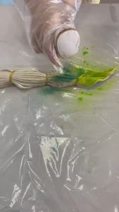 Combo màu nhuộm vải tổng hợp 200ML tặng 200ML nước giữ màu quần áo 1 chai tinh dầu xịt thơm