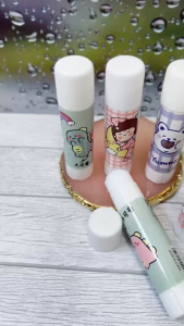 Lem Perekat Kertas Padat Glue Stick Lem Stik Batang Putar Sekolah Kantor Motif Lucu