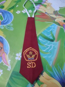 dasi SD laki-laki perempuan bordir TUTWRI handayani