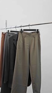 ไม้แขวนกางเกง ไม้แขวนเสื้อ หนีบพลาสติก รุ่น 019 : สีขาว สีดำ 12 ไม้