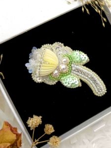 High-End Original Exquisite Light Color Handmade Pearl Embroidery Embroider Flower Barrettes Brooch Retro-Style Accessories