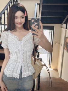 Sweet Style White Lace Blouse Womens Summer New Gentle Style Floral Edge Shirt Korean Version Slim Fit Short Sleeve V-Neck