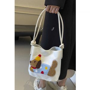 กระเป๋าผ้าใบไนลอนสำหรับผู้หญิง กระเป๋าใต้วงแขนแบบใหม่ปี 2024 กระเป๋าถือสไตล์วิทยาลัย กระเป๋าคลัตช์สำหรับคุณยาย สไตล์น่ารัก