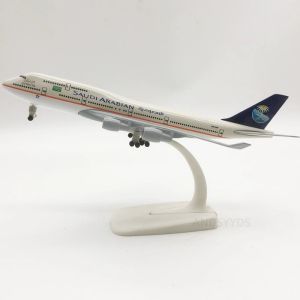 Metal Aircraft Model 20cm Saudi B747 Metal Replica Alloy Material With Landing Gear Ornaments Childrens Toys Boys Gifts airplan