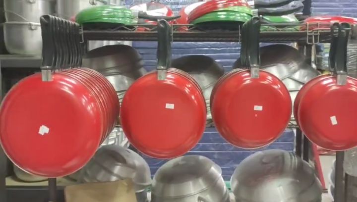 STAINLESS STEEL NON-STICK FRYING PAN COOK WARE (EASY TO CLEAN) WOK STIR FRY PAN / DI KALAWANG KAWALI