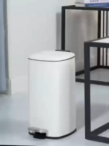 Cream-style Trash Can Large Capacity Pedal-Operated With Lid for Kitchen Living Room Bedroom 10L
