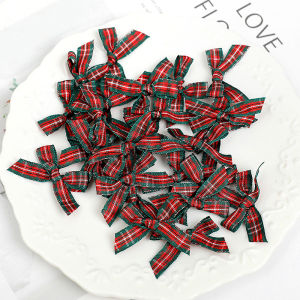 50pcs Christmas Red Green Checkered Bows Fabric Decor Sewing Accessory Xmas Tree Pendants Headwear Bow Scrapbook Source Material