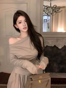 เสื้อชั้นในสตรีเซ็กซี่ ขนแกะ ฤดูใบไม้ร่วง/ฤดูหนาว ไหล่เดียว แขนยาว ทรงเข้ารูป ผ้าฝ้ายผสมโพลีเอสเตอร์ ทรงเข้ารูป