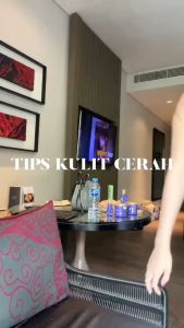 [LOTION] PRECIOUS SKIN AHA BODY BOOSTER BODY LOTION 250 ML / HAND BODY