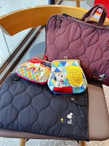 Snoopy Cartoon 14 Inch Laptop Bag iPad Inner Storage Bag Simple Commuter Crossbody Bag Casual Style Nylon Material Foldable