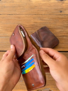 【In Stock & Fast Dispatch】Handcrafted Mens Wallet in Genuine Leather Ultra-thin Vertical Style Retro Trendy Top Layer Cowhide Bifold with Concealed Buckle