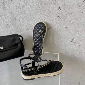 Sandal quai hậu nữ đế cói dép xỏ ngón dây xích màu đen Ana QC