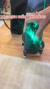 Máy Cân Bằng Laser Kimmie cao cấp (Tia Siêu Sáng Có Treo Tường Điều Chỉnh Tia) Pin dùng 10 tiếng