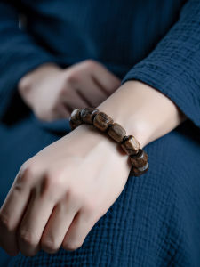 Authentic Brunei with Shape Agarwood Bracelet Old Materials Eaglewood Buddha Beads Fidelity Female Men Amusement Article Bracelet Barrel Beads Submerged